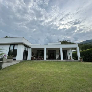 Casa en alfaguara Jamundí