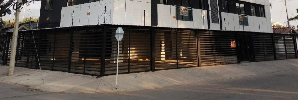 Sótano e Ingreso de Parqueaderos